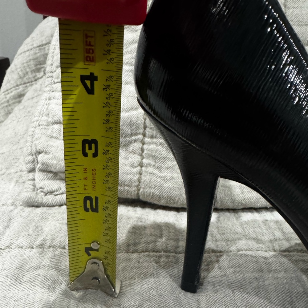 Michael Kors Classic Black Pointed Heels - Picture 5 of 5